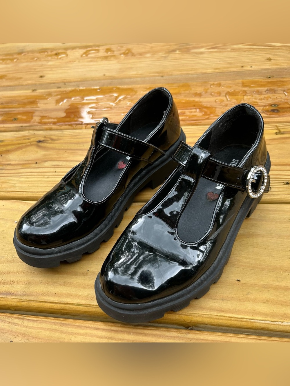 Steve Madden Black Patent Leather Lug Sole Mary Janes size 2 girls
